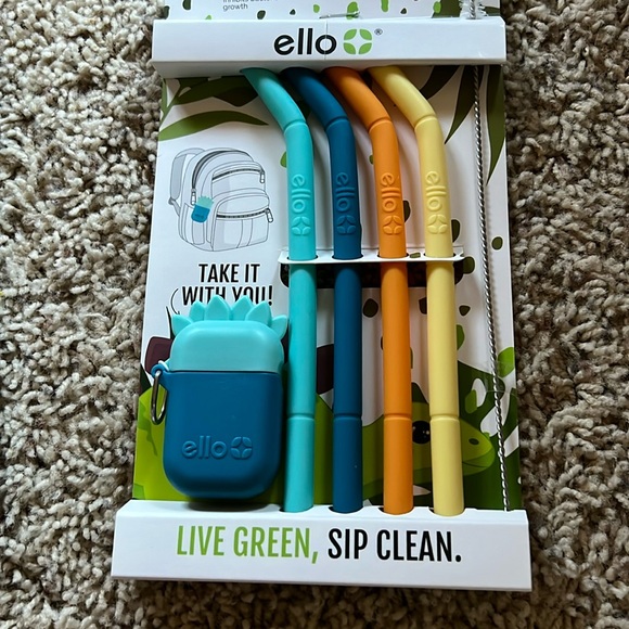 BNWT reusable silicone antimicrobial fun straws, cleaning brush & carry case set - Picture 4 of 9